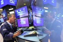 “AI, 버블인가 혁신 초입인가”…AI 거품 논란 따져보니