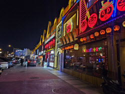 [르포]중국의 ‘노재팬’ 이후…삼엄한 日 대사관, 한산한 거리