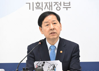 구윤철 “환율 쏠림땐 단호히 대응…국민연금 활용방안 마련할 것”[일문일답]