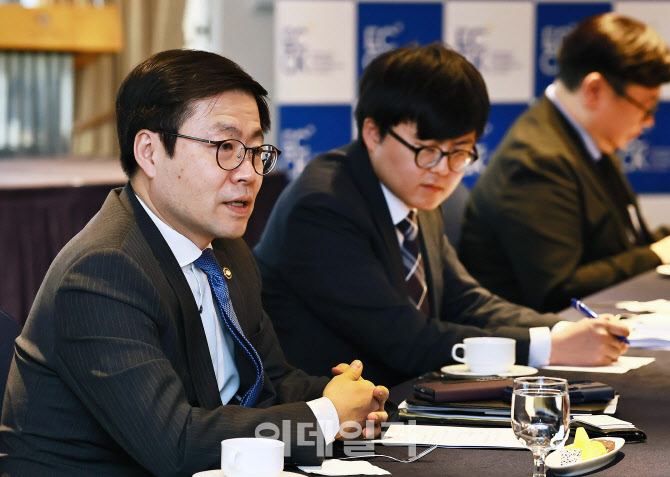 통상본부장, 주한 유럽기업 간담회 개최…벤츠·로레알 등 참여