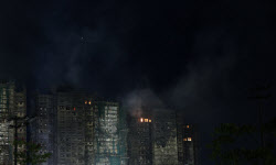 최소 55명 사망...홍콩 화재 27시간 만에 진화