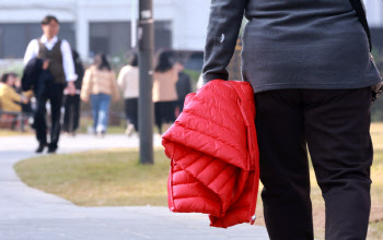 내일 서울 최고 15도로 ‘포근’…중부지역 미세먼지는 ‘나쁨’