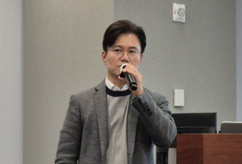 윤경원 인트론바이오 대표 "내년 BD 강화…기술 개발, 성과로 연결할 것"