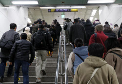 [포토] 지하철 노조, 임단협 협상 결렬로 준법운행                                                                                                                                                         