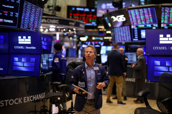 앤캐리 청산 우려·비트코인 급락에 뉴욕증시 하락[뉴스새벽배송]