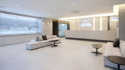 "겨울철 약해지는 피부 장벽, 바이오플러스의 &apos;셀부스터&apos; 주목"