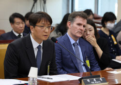 이준석 "유출자 중국인이냐 조선족이냐"…쿠팡 "수사 중" 함구