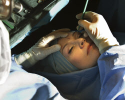 외국인 성형 부가세 환급 폐지…&apos;세수 확보&apos; vs &apos;경쟁력 약화&apos; 팽팽