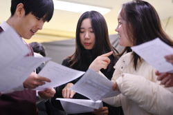 “불수능인데 내 점수는”…오늘 수능 성적표 수험생 배부