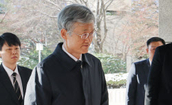 조희대 대법원장 "내란재판부·법왜곡죄, 법원장 의견 들어볼 것"