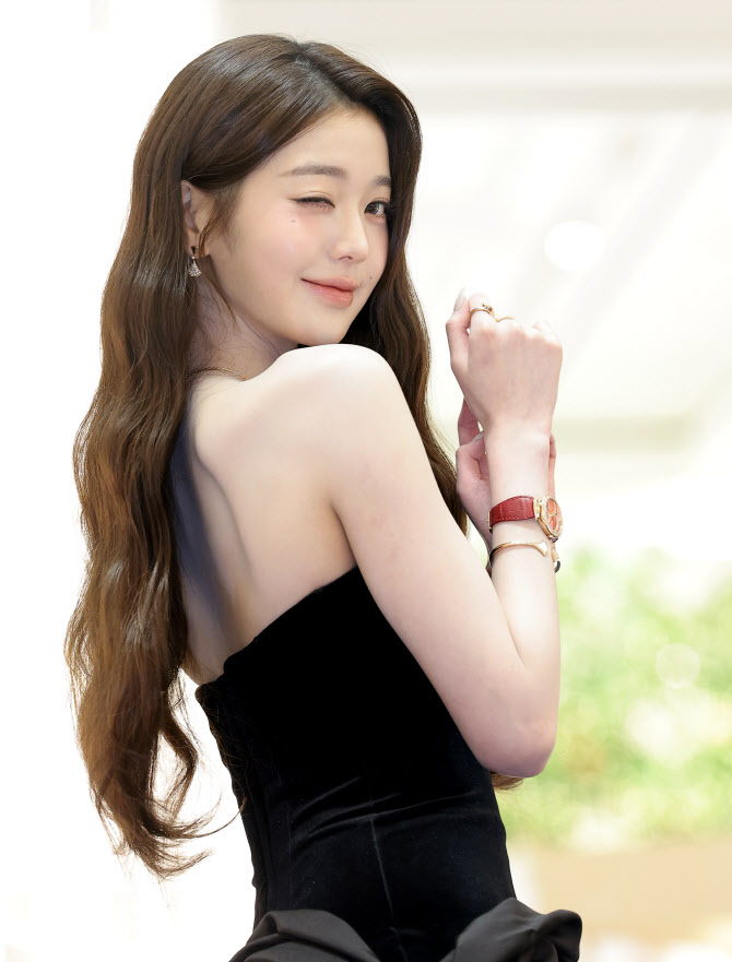 장원영, 모닝 윙크                                                                                                                                                                                       