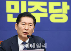 &apos;정청래표 1인1표제&apos; 당헌 개정 부결…정청래 리더십 시험대