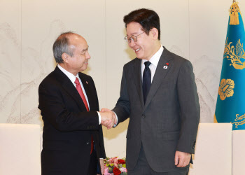 손정의 “ASI(초지능)시대, 한국이 강대국 될 수 있다”