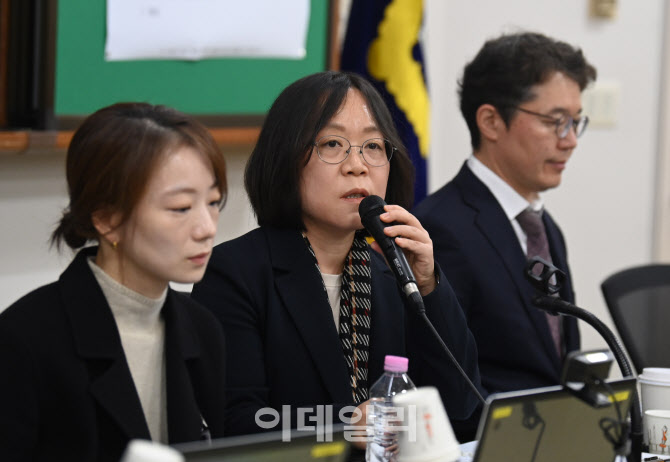  발언하는 김예영 전국법관대표회의 의장                                                                                                                                                            