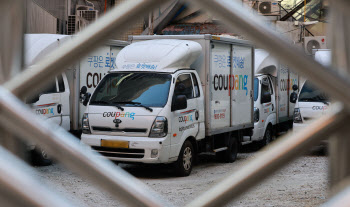 쿠팡은 美 기업?…현지 법무법인 통해 집단소송 추진