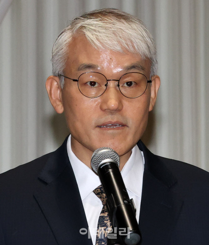 국민을 위한 사법제도 개편 과제 공청회에서 개회사하는 천대엽 법원행정처장                                                                                                                          