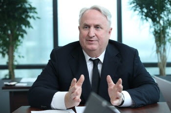 [속보]국민의힘 인요한, 국회의원직 사퇴