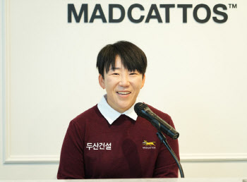 신지애 "어두운 터널 안에 갇힌 느낌…내년 日 통산 30승 이상 할 것"