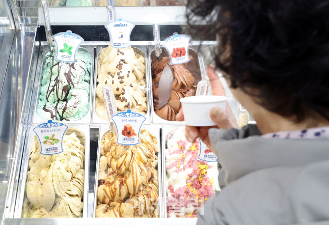 어떤 디저트가 맛있을까?                                                                                                                                                                           