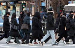다시 찾아온 출근길 강추위…전국 아침 기온 영하권[오늘 날씨]