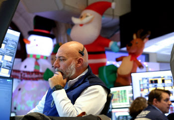 다우·S&P500 또 사상 최고…탄광 속 카라리아? 오라클 11%↓[월스트리트in]