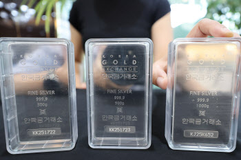 '실버바' 씨마르자…銀통장, 한달여만 9년치 판매액 넘어[only 이데일리]