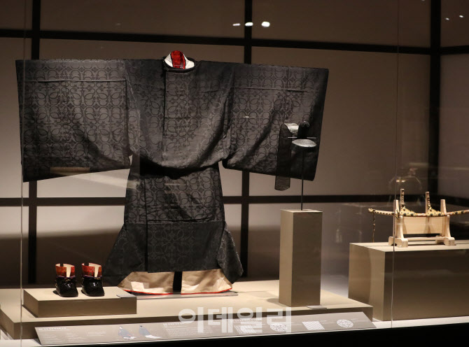  일본 궁정문화 특별전-일본 궁정의 남성 정복                                                                                                                                                       