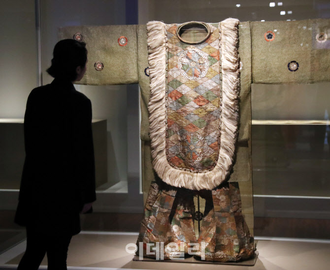  일본 궁정문화 특별전-궁정무용 '귀덕'의 복식