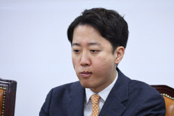 이준석만 이해...통역 좀 청문회에 외국인 내보낸 쿠팡 결과