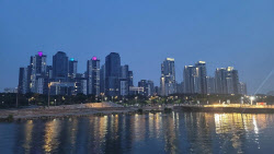 서초 아리팍 전세는 자고나니 2억 쑥…“전세 불장 강남, 씨마른 외곽”