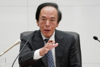 일본은행, 금리 인상 계속한다…”실질금리 아직 마이너스”(종합)