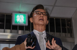 “민주당에도 돈 댔나”…통일교 자금줄 캐는 경찰 [사사건건]