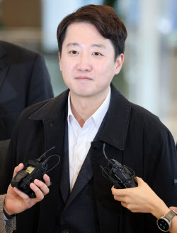[포토]이준석 대표, “尹과 공범으로 엮는 건 무리한 시도”                                                                                                                                                