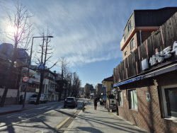 춘추관이 다시 열렸다...출근 첫날