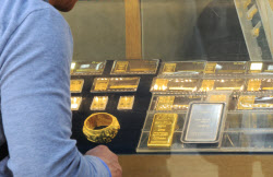 금·은값 사상 최고치 나란히 경신했는데…"더 오른다"