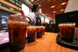 대통령 ‘꼼수’ 발언에 졸속 탁상행정…“자영업자는 운다”