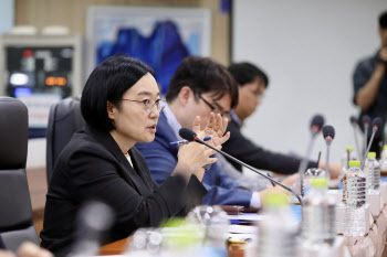 AI 도입 시급한데...중기 관련 예산은 정부안보다 줄어[only이데일리]