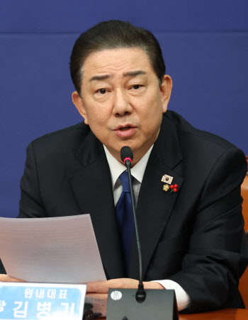 박주민, 김병기 논란에 "나 같으면 처신 깊게 고민할 것"