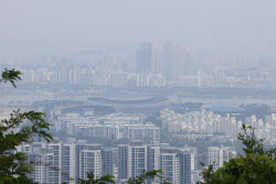 “서울 아파트값, 평균 15억원·중위 11억원 넘겼다”