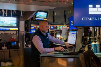 [속보]뉴욕증시 사흘 연속 하락…기술주 매도 압력 이어져