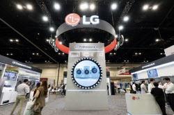 LG전자 '물 없는 세탁기', 런드리고 매장 공급…B2B 공략[only 이데일리]