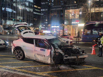 `14명 사상` 종각역 교통사고 운전자 긴급체포…모르핀 양성