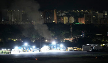 美 CBS “트럼프 대통령, 배네수엘라 공습 지시”