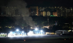 美 CBS “트럼프 대통령, 배네수엘라 공습 지시”