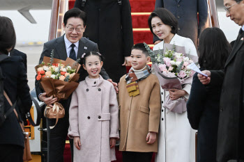李대통령, 상하이 도착…첫 일정은 당서기와 만찬