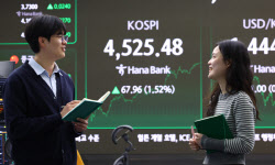 코스피 4500선도 파죽지세…증권가선 “반도체 추가 상승 여력 충분”