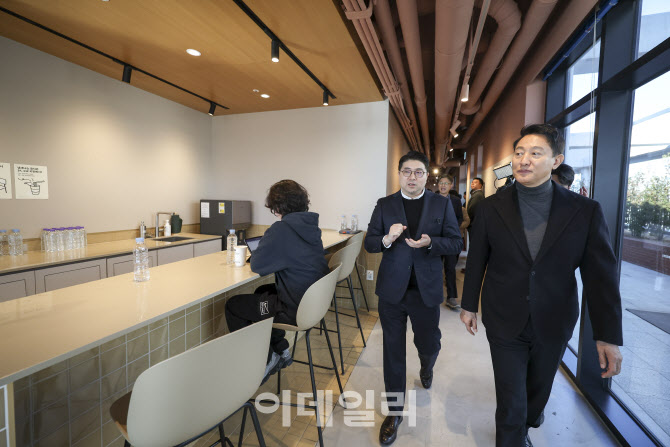  임대주택 시설 둘러보는 오세훈 서울시장 