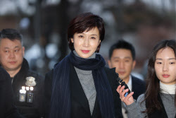 노소영만 출석한 재산분할 파기환송심…고법 "빠른 시일 결론"