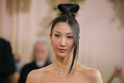 '케데헌', 美 골든글로브 주제가상… 이재 "꿈 포기하지 말길" 눈물