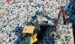 석화, 고부가 전환 고전…LG화학 열분해유 1년째 시운전만[only 이데일리]